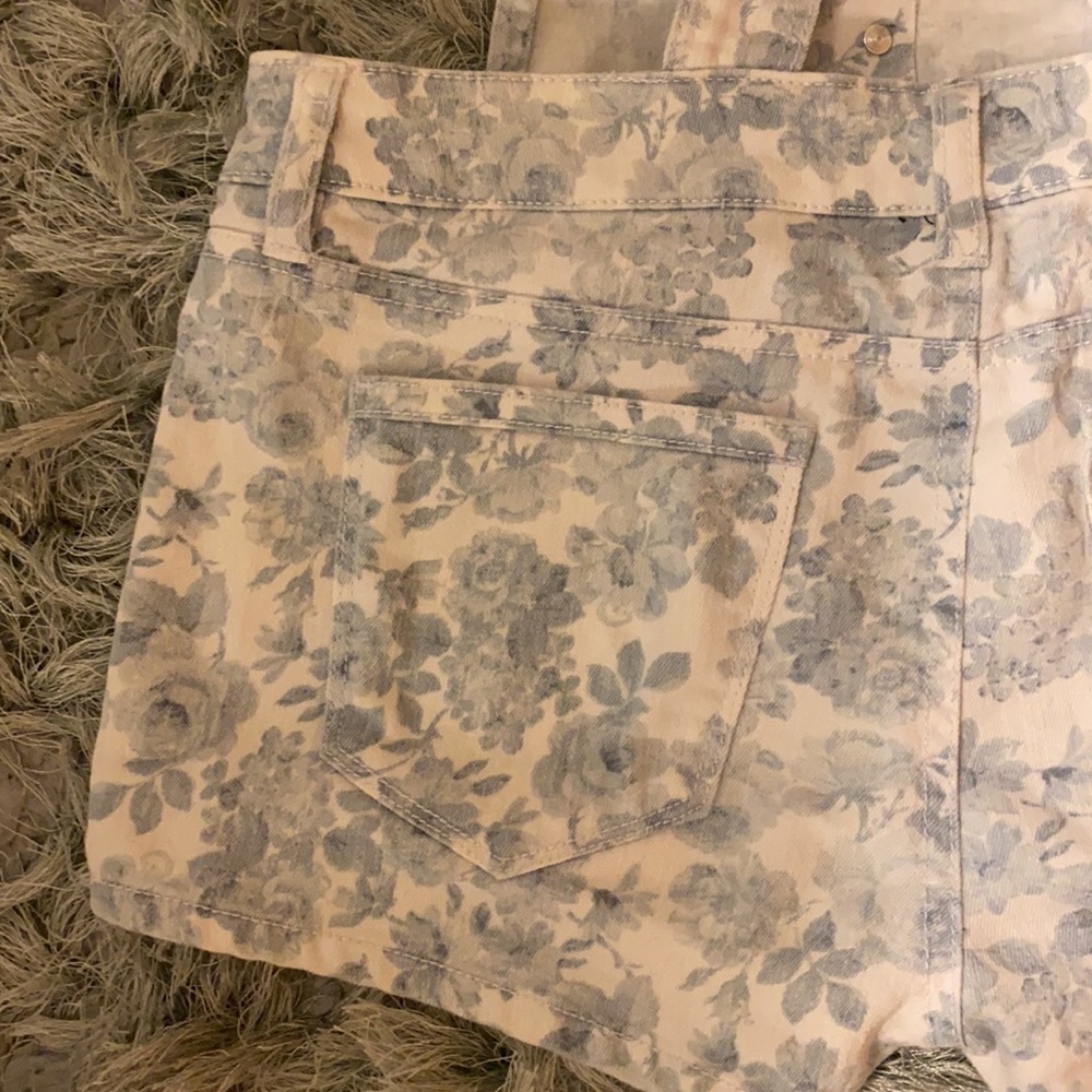 Shorts Overalls - Picture 10 of 13